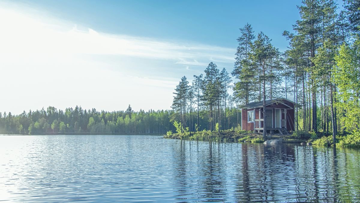 Lakeside Cottages & Cabins